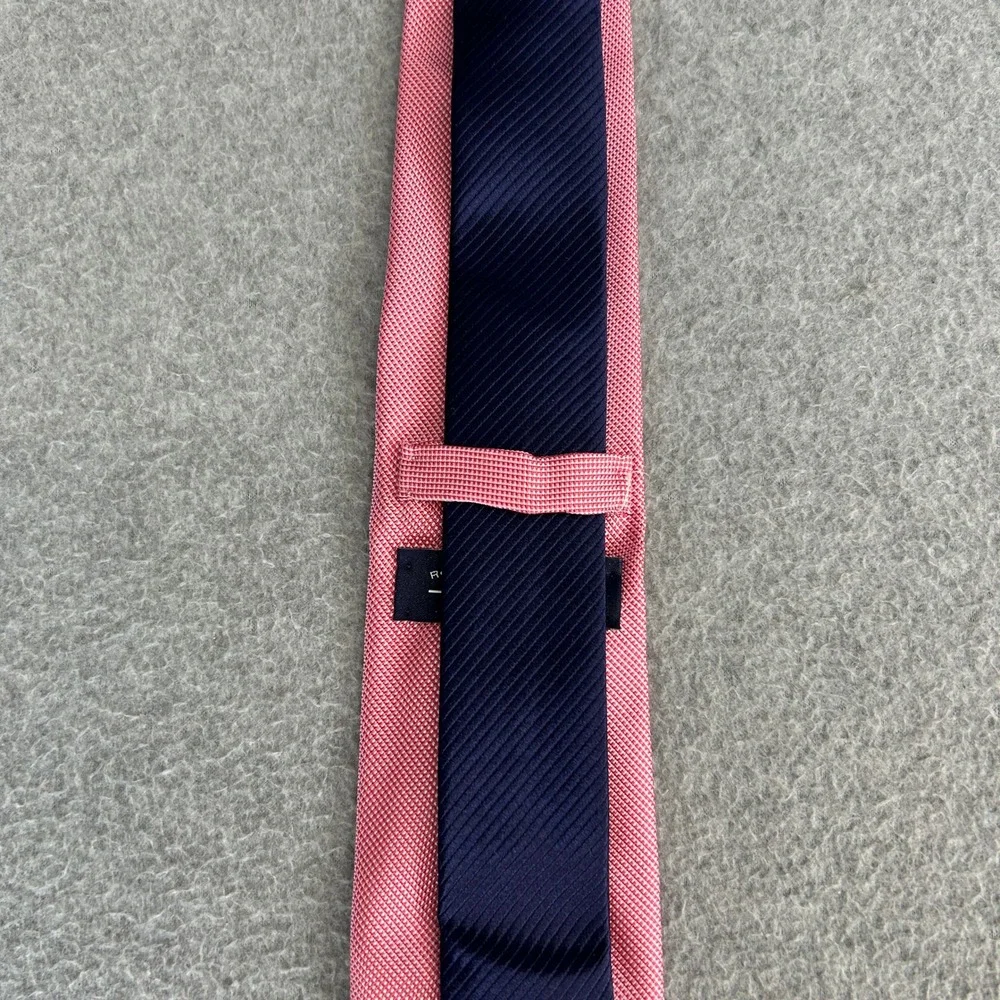 Roundtree & Yorke Slim Necktie Pink Navy Blue Colorblock Preppy Silk Mens Tie